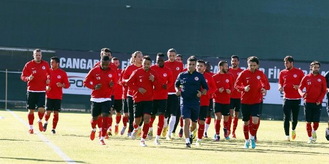 Antalyaspor, Trabzon’a 3 Eksikle Gidecek