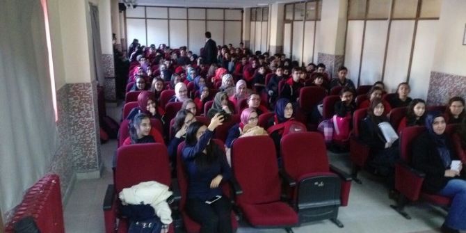 Medicana’dan Öğrencilere Diyabet Semineri