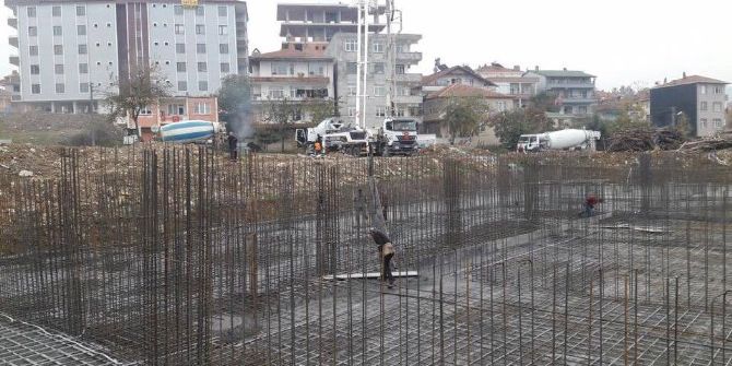 Akçakoca Spor Salonu İnşaatı Yükseliyor