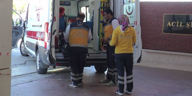 Yangını Söndürmeye Çalışan Kadın Dumandan Zehirlendi