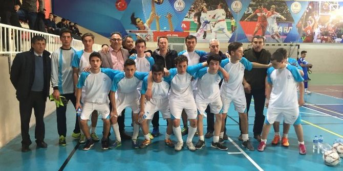 Oyunlarıyla Büyülediler