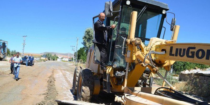 Başkan Gülcüoğlu Sıcak Asfalt Hazırlıklarını İnceledi