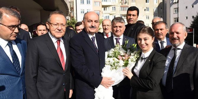 Bakan Müezzinoğlu, Balıkesir’de Projeleri İnceledi