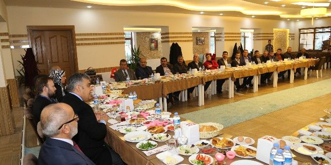 Başkan Mahalle Temsilcileri İle Bir Araya Geldi