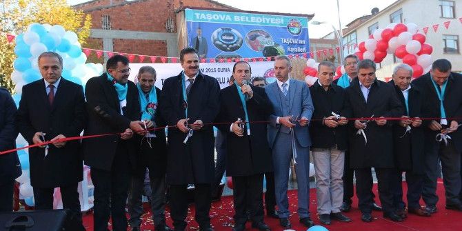 Taşova’da Toplu Açılış Sevinci
