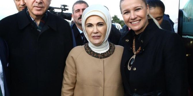 Ak Parti Balıkesir İl Kadın Kolları Başkanı İstifa Etti