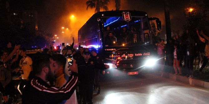 Beşiktaş Kafilesi Adana’ya Geldi