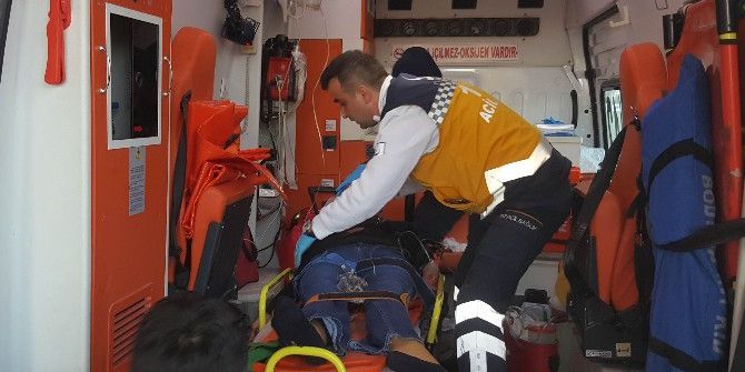 Kazada Ağır Yaralanan Üniversite Öğrencisi Kız Hayatını Kaybetti