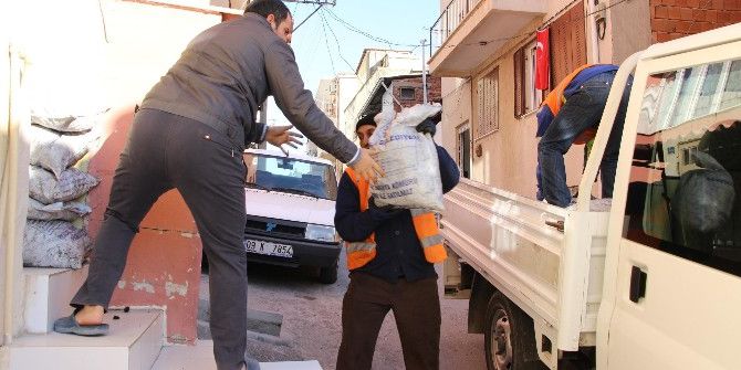 Kuşadası Belediyesi’nden 3 Bin Aileye Kömür Yardımı