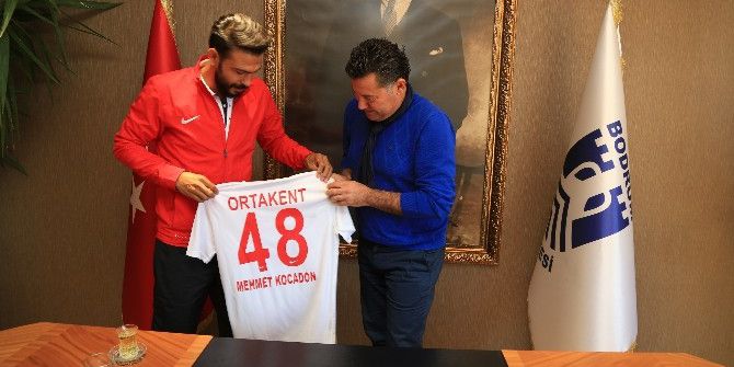 Ortakentspor Başkan Kocadon’a Forma Hediye Etti