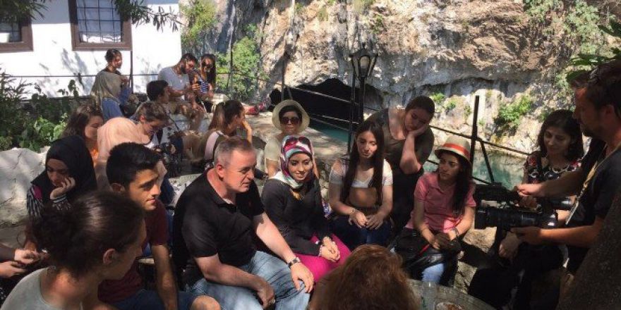 Eyüplü Öğrenciler Mostar Köprüsü’nde