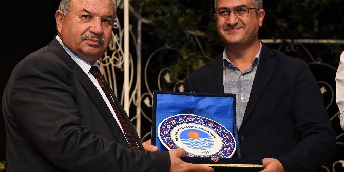 Adana Büyükşehir Tiyatrosu Mersin’de