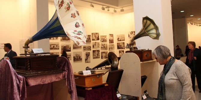 Odtü’lüler Koleksiyonlarını Sergiledi