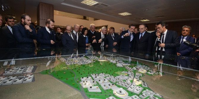 Bilim Sanayi Ve Teknoloji Bakanı Faruk Özlü;