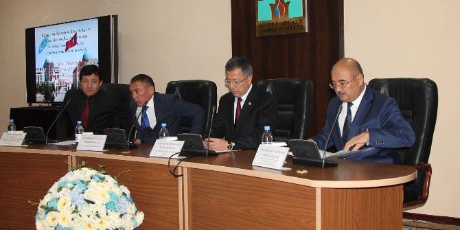 Güney Kazakistan Eyalet Valisi Tüymebayev’den Ahmet Yesevi Üniversitesine Ziyaret