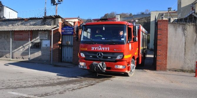 Cezaevinde Yangın Paniğini