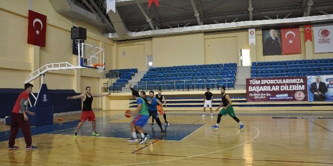 Tb2l’de Bilecik Ekibinin Bu Haftaki Konuğu Tenis Eskrim Dağcılık Basketbol Kulübü Olacak