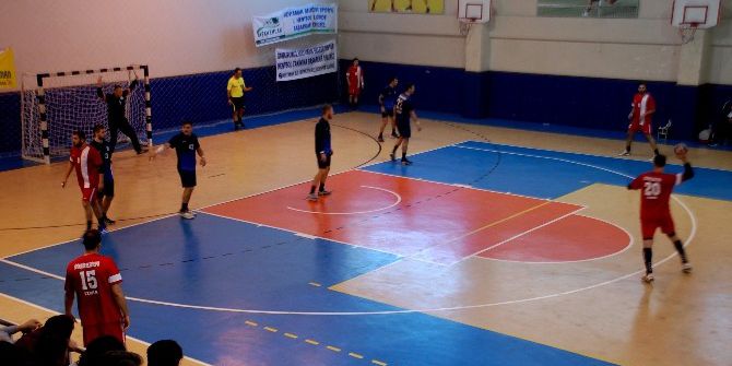 Adıyaman Belediyespor Rakibini Yenmeyi Bildi