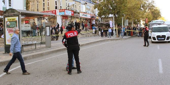 Durağa Bırakılan Şüpheli Paketten Meyve Çıktı