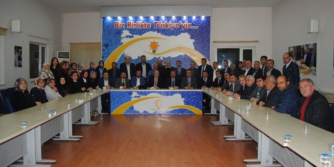 Ak Parti İlçe Teşkilatlarından Çorum Çıkarması