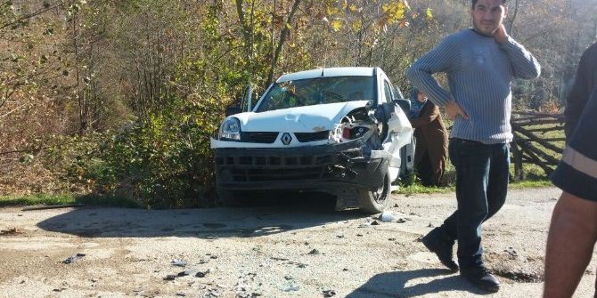 Bartın’da Trafik Kazası: 4 Yaralı
