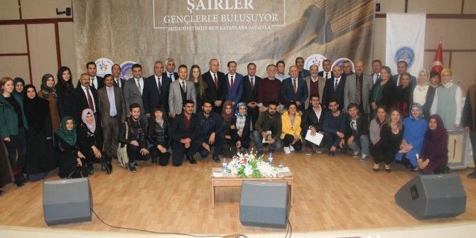 Vanlı Gençler Şiirle Buluştu