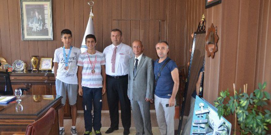 Mersin Ziraat Odası Ortaokulu Öğrencilerinden Milli Eğitim Müdürlüğü’ne Ziyaret