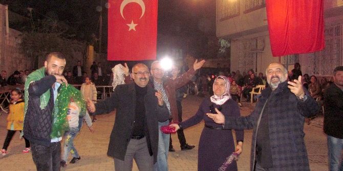 Arabanlı Kınalı Kuzulara Davullu-zurnalı Uğurlama