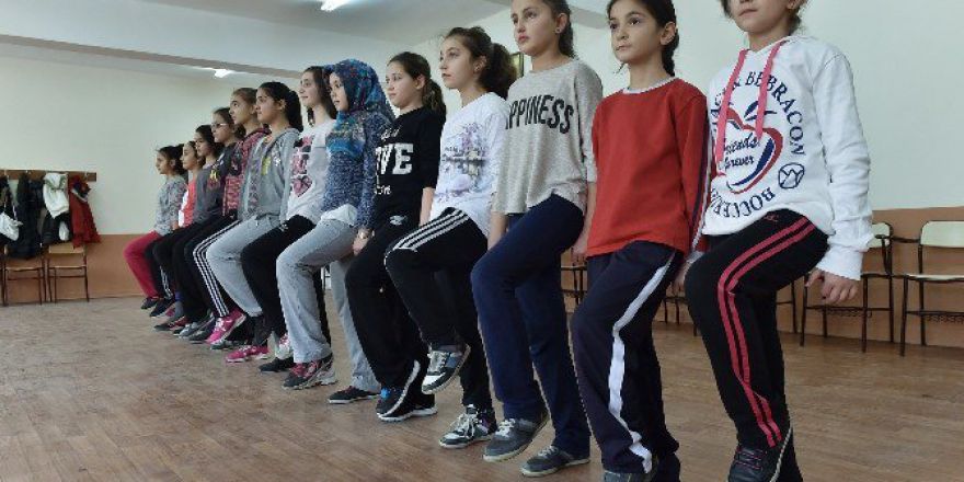 Mamak’ta Yaz Kursları Başladı