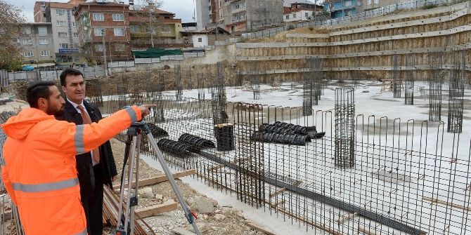 Demirtaş’ta Meydan Çalışmaları Hızla Devam Ediyor