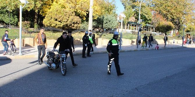 Motosiklet Uygulamaları Aralıksız Devam Ediyor