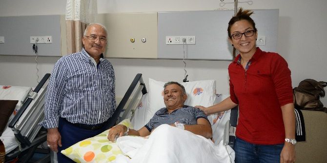 Başkan Kocamaz’dan Hastalara Moral Ziyareti