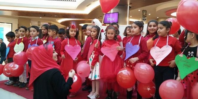 Şiirler Ve Şarkılarla Çocuk Haklarına Dikkat Çektiler