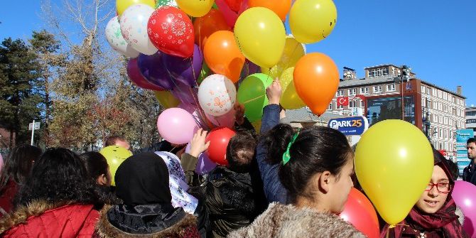 Çocukların Balon İzdihamı