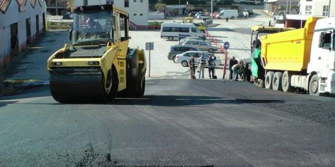 Akçakoca’da Asfaltlama Çalışmaları Sürüyor