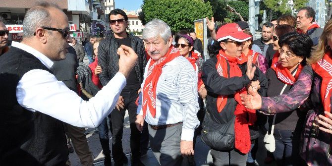 Antalya’da Chp’lilerden ’Yasa Tasarısı’ Protestosu