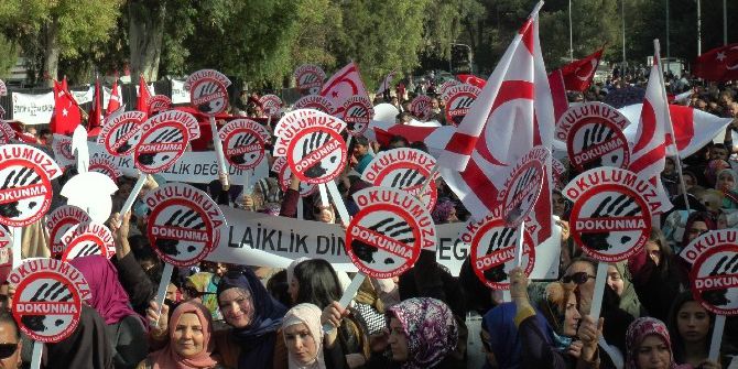Kktc’nin Tek İlahiyat Kolejinin Kapatılması Girişimlerine Mitingli Tepki