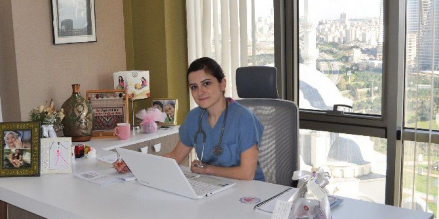 Suda Doğum Mutlu Ediyor