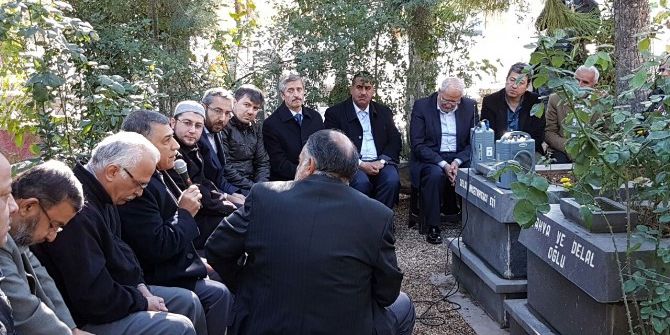 Bedri İncetahtacı Mezarı Başında Anıldı