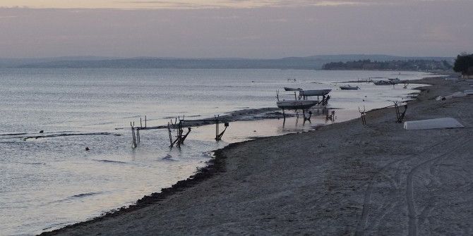 Marmaraereğlisi’nde Deniz 10 Metre Çekildi