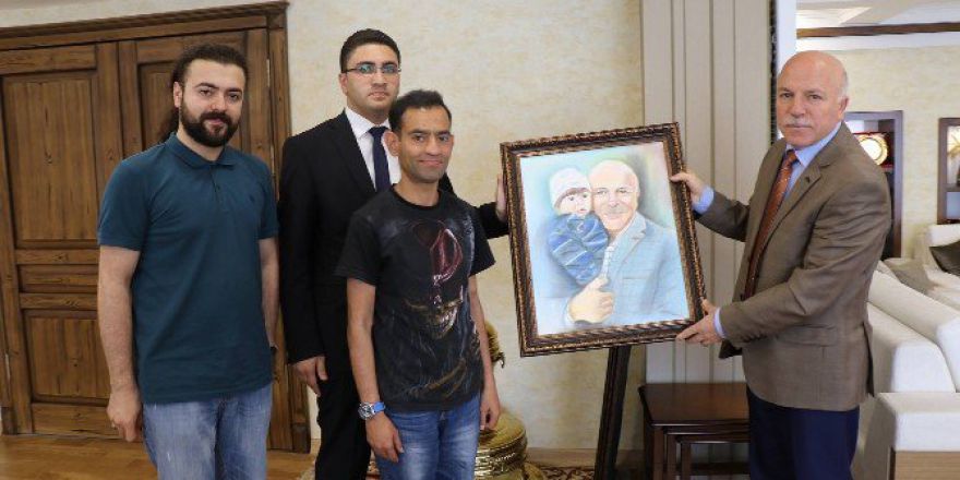 Yakutiye Ak Gençlik’ten, Başkan Sekmen’e Teşekkür Ziyareti