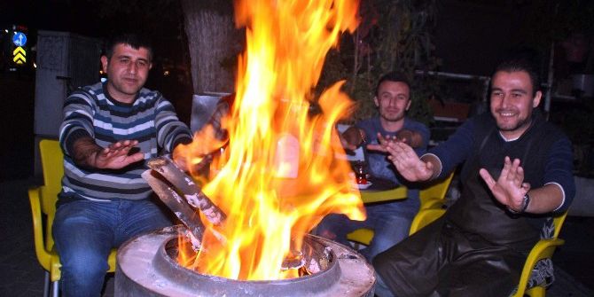 Aydınlı Esnaftan Soğuğa Karşı Pratik Çözüm