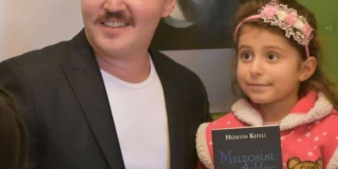 Genç Yazar Kefeli Kitabını İmzaladı