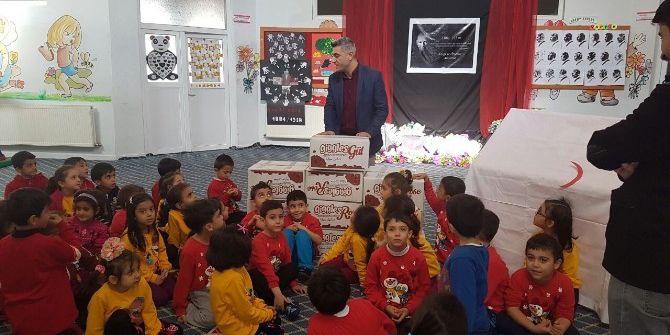 Öğrenci Ve Velilerden Giyim Yardımı