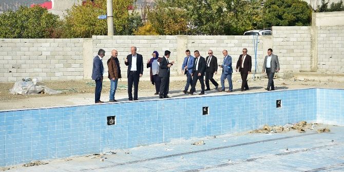 Dulkadiroğlu’ndan Yarı Olimpik Yüzme Havuzu