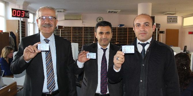 Adıyaman’da Yeni Kimlikler Verilmeye Başlandı