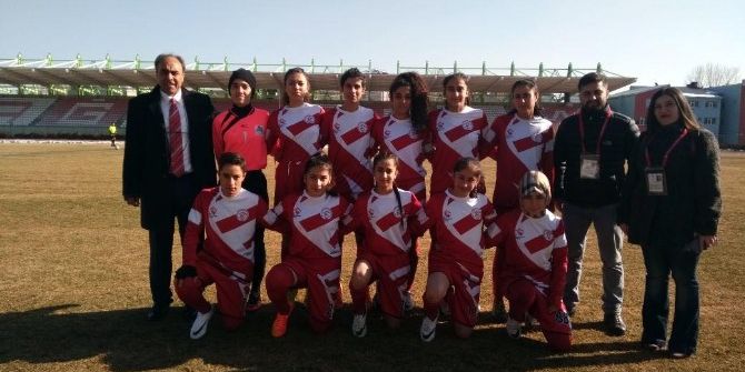 Ağrı Asp Gençlik Ve Spor Kulübünden Farklı Galibiyet