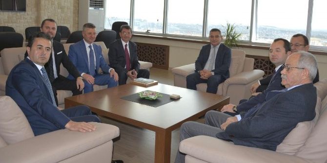 Doğanlar Holding Yönetim Kurulundan, Çomü Rektörü Yücel Acer’e Ziyaret