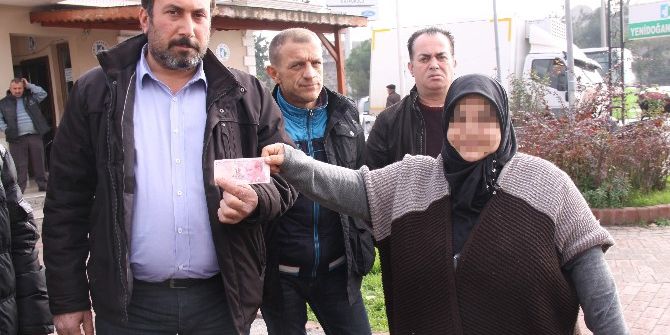 Katledilen Taksicinin Son Müşterisinden Örnek Davranış