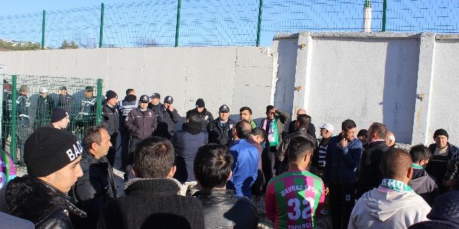 Tavşanlı’daki Amatör Maçta Gerginlik